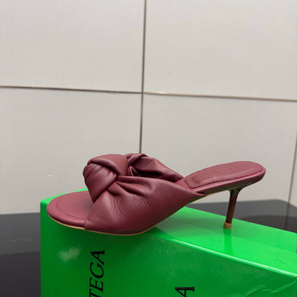 BOTTEGA VENETA 26S KNOT-STRAP HIGH-HEEL SANDALS IN DARK RED LAMBSKIN