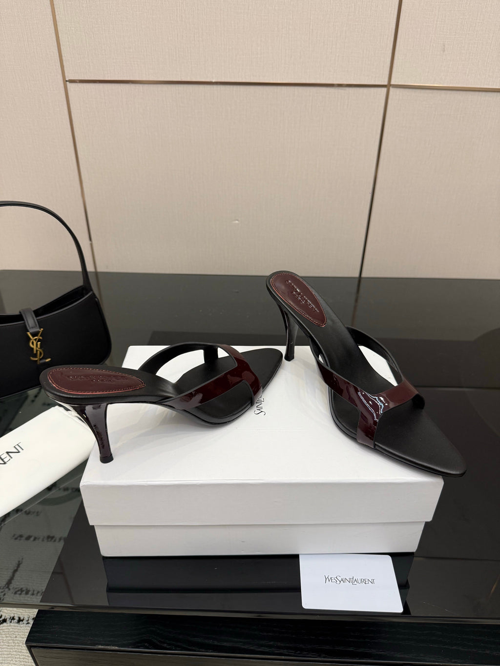 YSL 26S POINTED-TOE SANDALS 90 MM IN DARK RED AND BLACK CALFSKIN