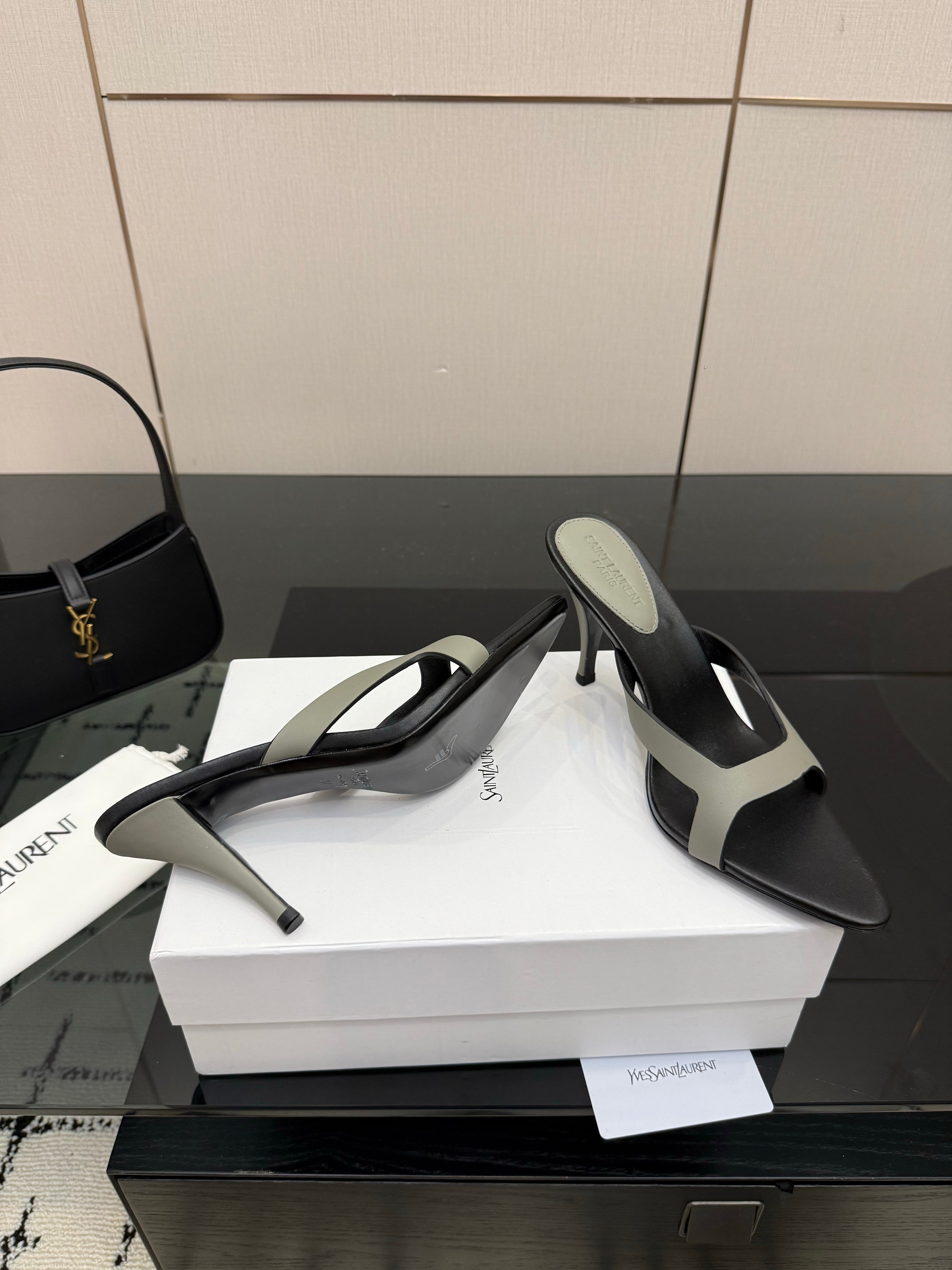 YSL 26S POINTED-TOE SANDALS 90 MM IN GREY AND BLACK CALFSKIN