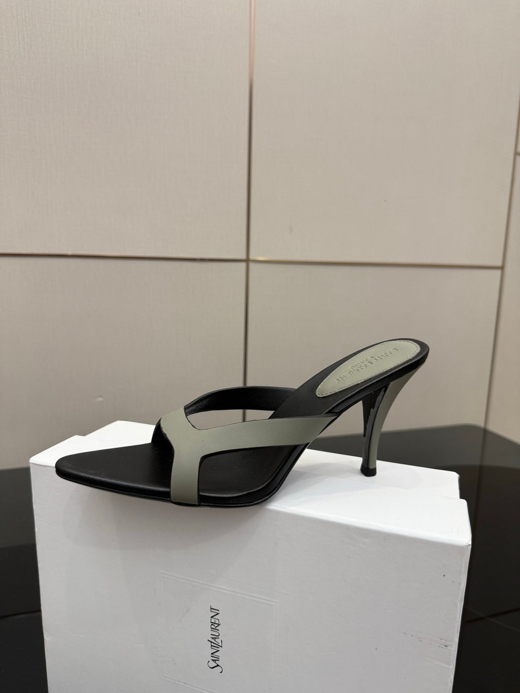 YSL 26S POINTED-TOE SANDALS 90 MM IN GREY AND BLACK CALFSKIN