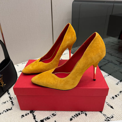 VALENTINO 26S HIGH HEELS 100 MM IN MUSTARD YELLOW SUEDE