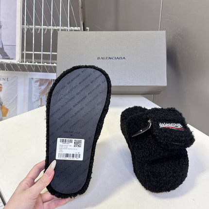BALENCIAGA 25S SLIPPERS IN BLACK FAUX SHEARLING