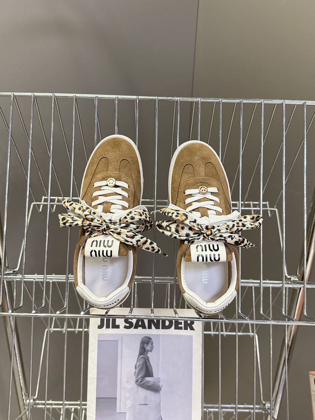 MIUMIU 25S SNEAKERS IN EARTH BROWN SUEDE WITH LEOPARD-PRINT LACES