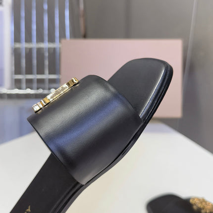 BURBERRY 26S FLAT SLIDE SANDALS IN BLACK CALFSKIN GOLD HARDWARE
