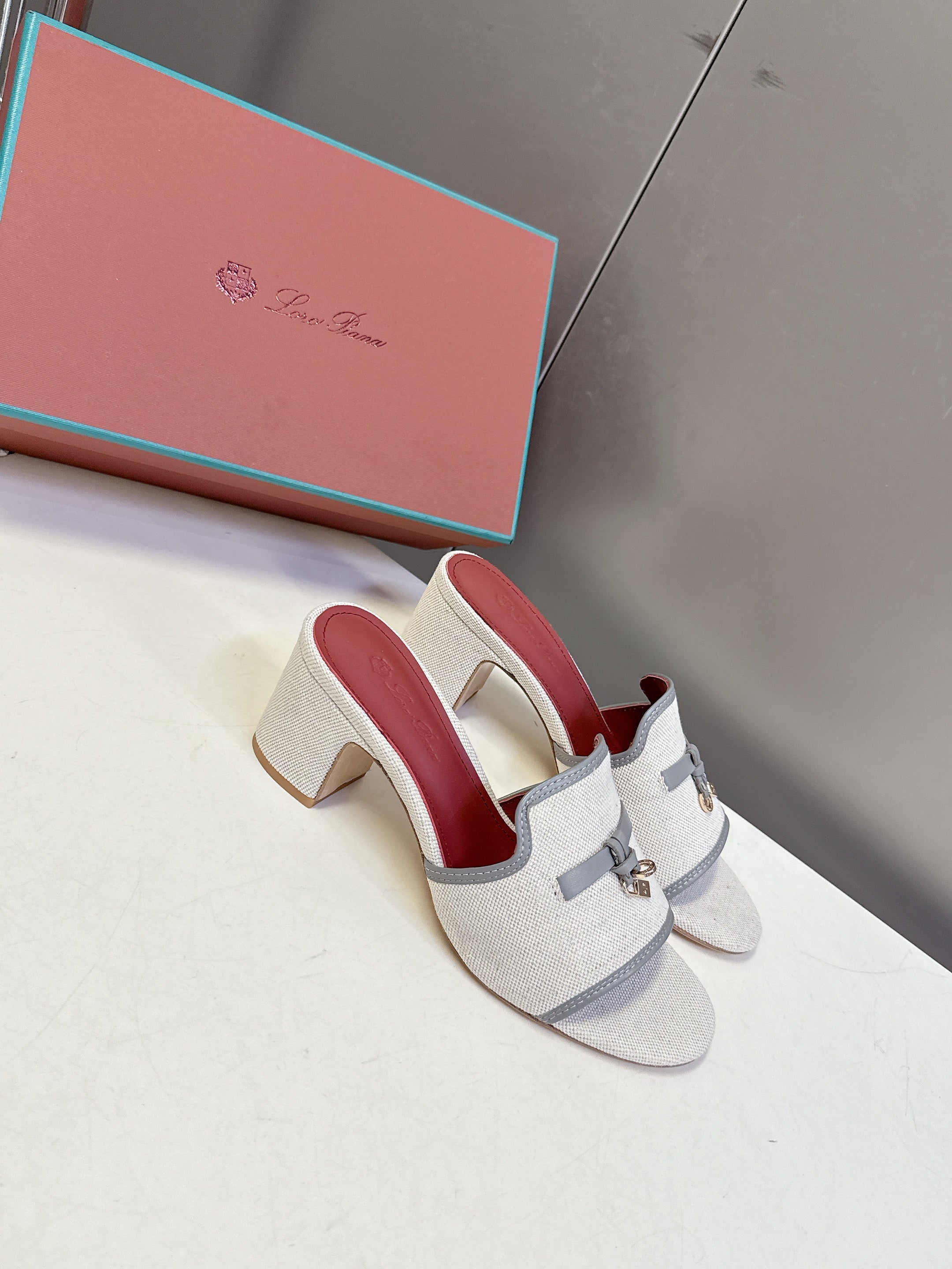 LP 26S HIGH HEEL SANDALS IN BEIGE CANVAS AND GREY CALFSKIN