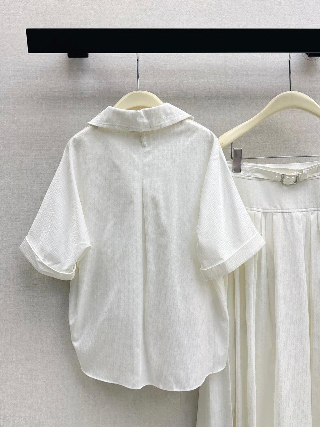 HERMES 26S SHIRT AND SKIRT SET 524