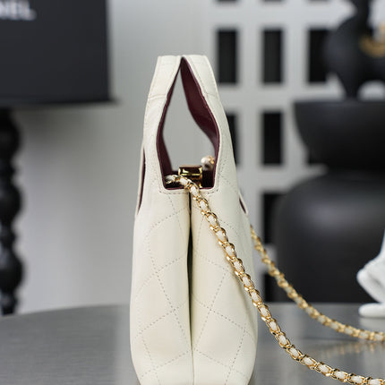 CHANEL 26S SHOPPING BAG MEDIUM 23 IN IVORY WHITE LAMBSKIN GOLD HARDWARE