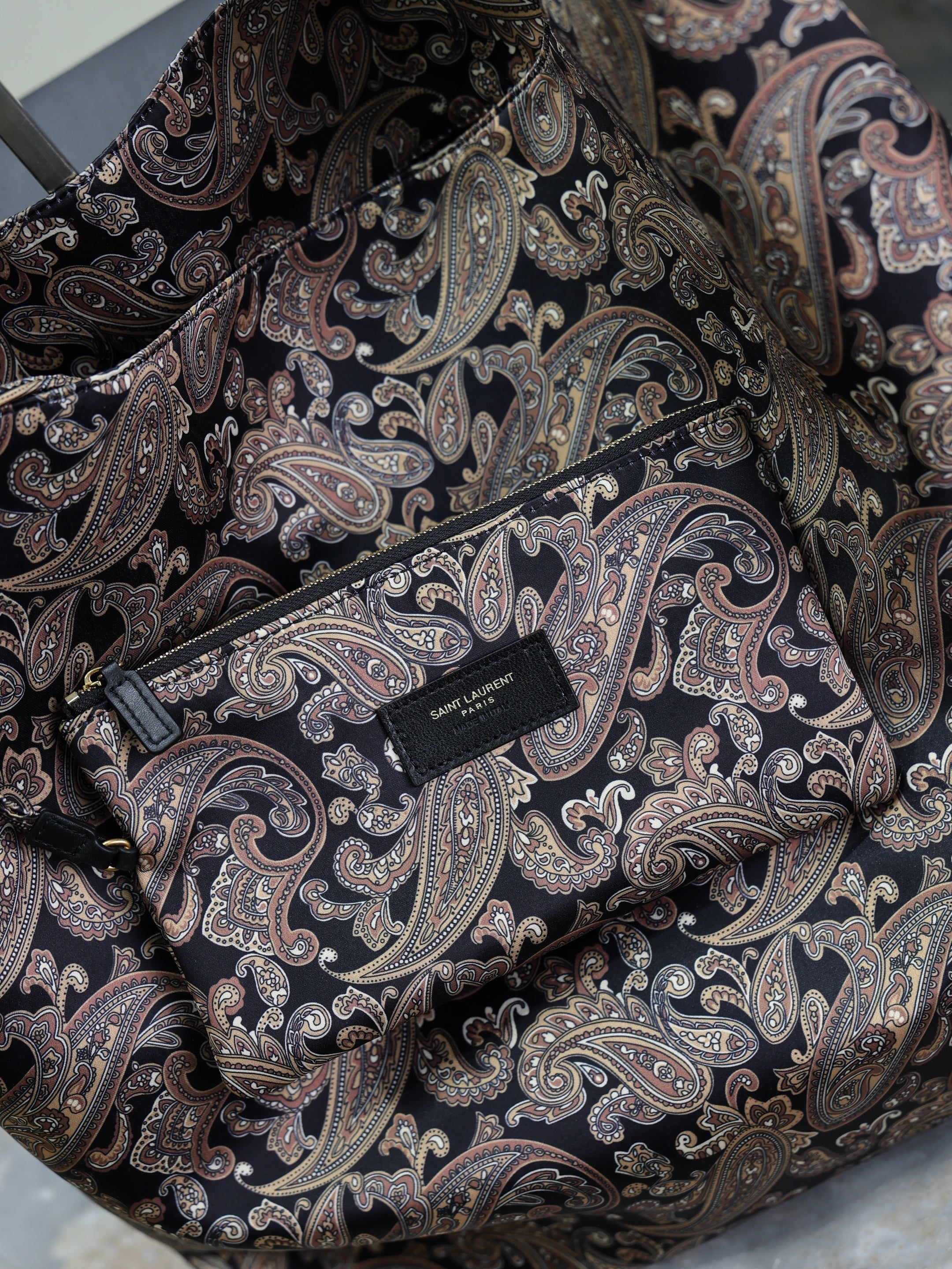 YSL 25S AMALIA 50 IN NAVY MULTICOLOR  SILK TWILL GOLD HARDWARE