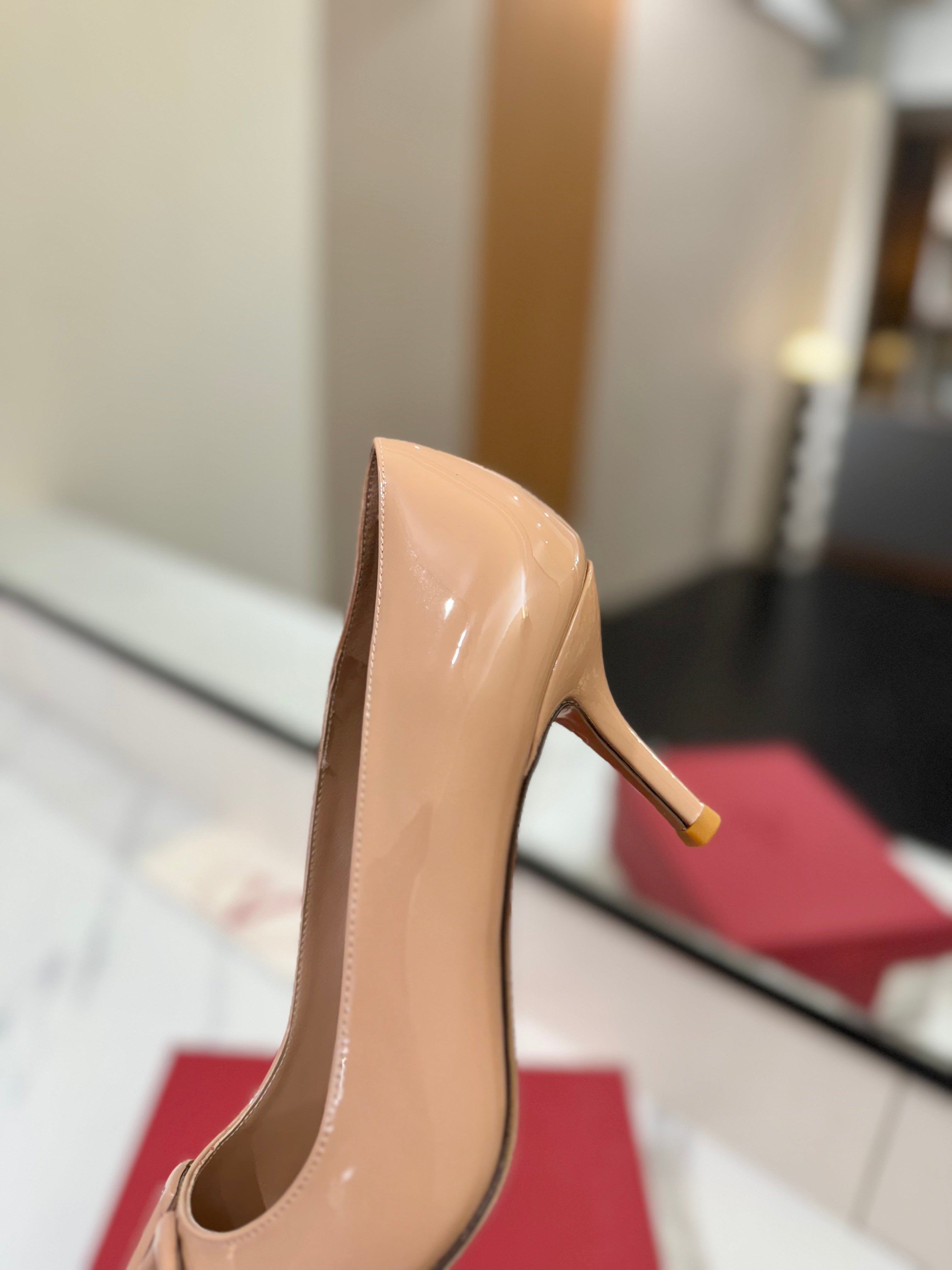 VALENTINO 26S HIGH HEELS 75 MM IN NUDE PATENT CALFSKIN