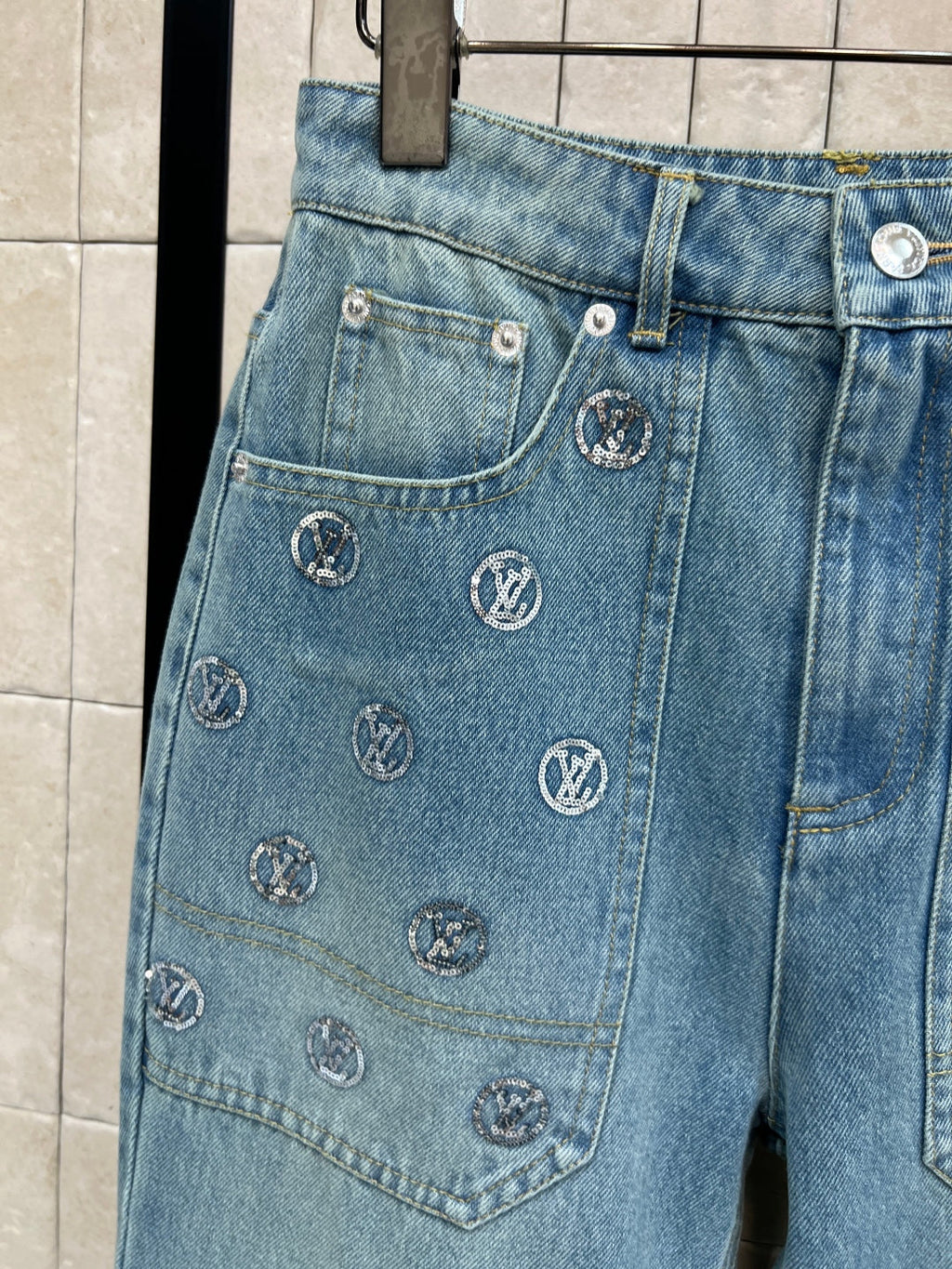 LV 25S FLARE JEANS 2767