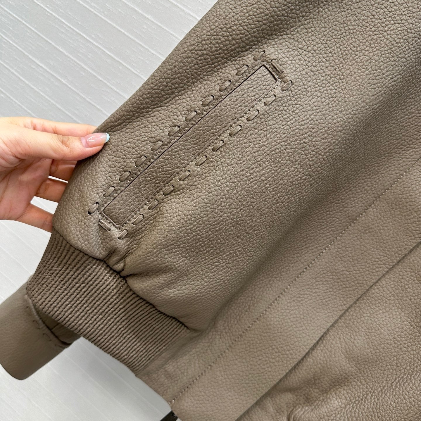 FENDI PREMIUM LEATHER JACKET 276190