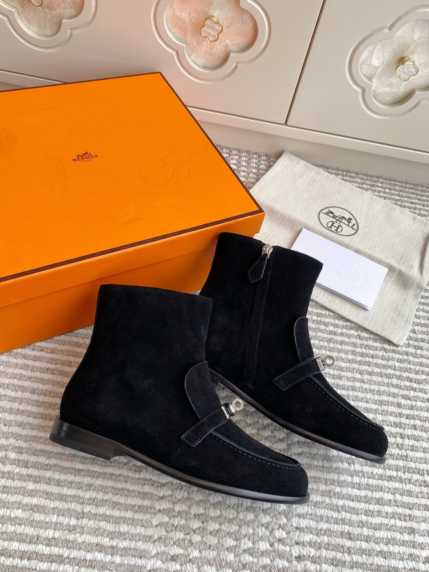 HM 25S KELSY ANKLE BOOT IN BLACK SUEDE WITH SILVER HARDWARE