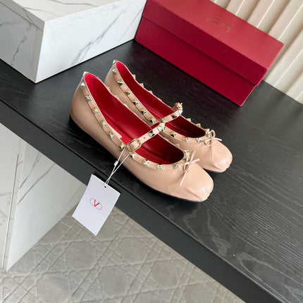 VALENTINO 26S STUD-EMBELLISHED MARY JANE IN NUDE CALFSKIN