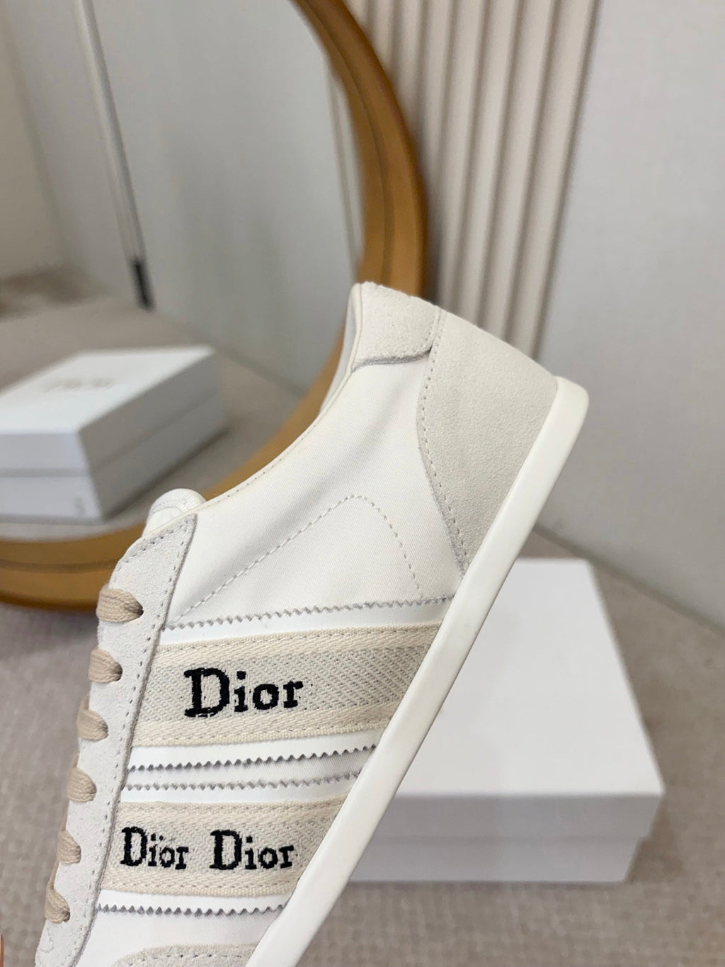 DIOR 26S SNEAKERS IN CREAM WHITE SUEDE