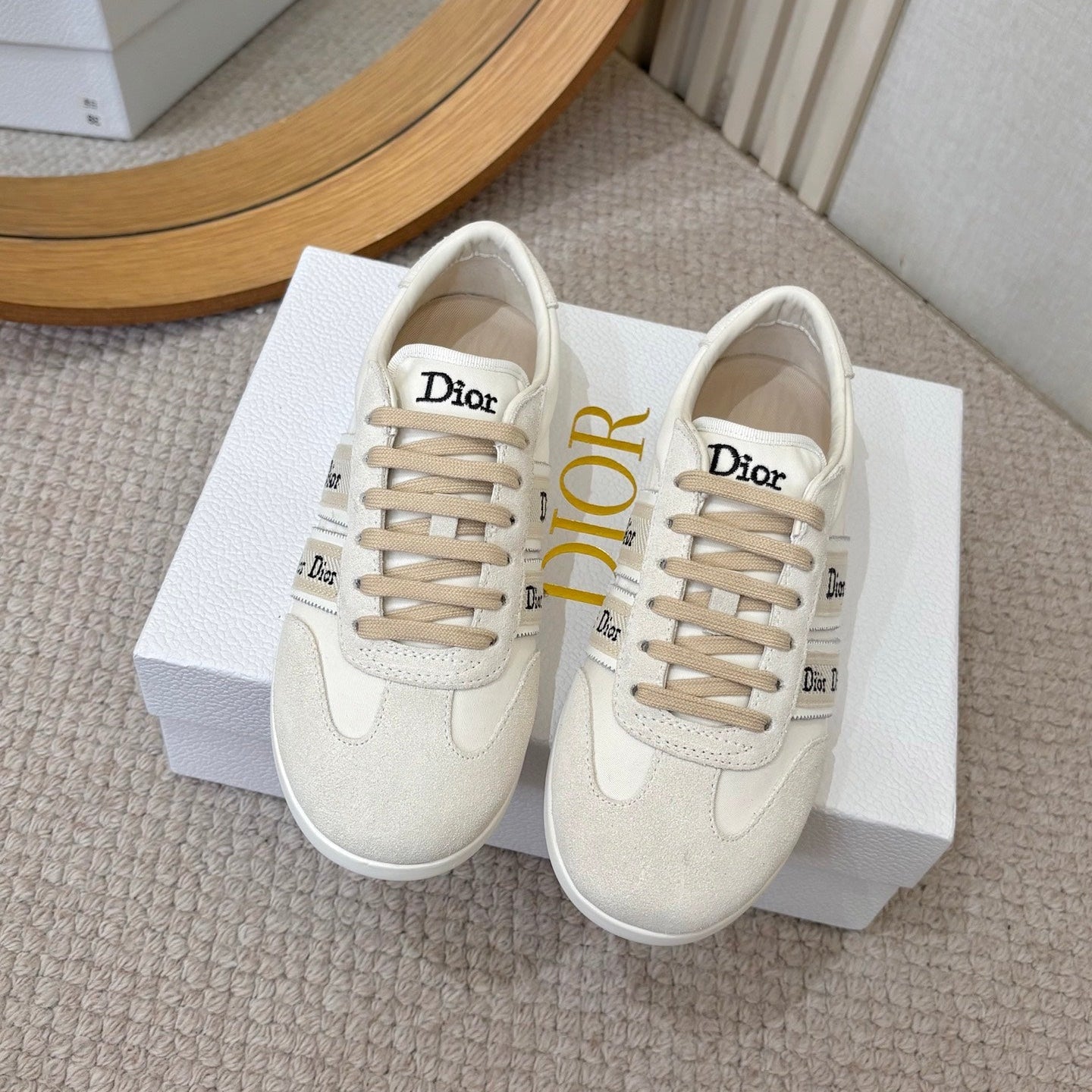 DIOR 26S SNEAKERS IN CREAM WHITE SUEDE
