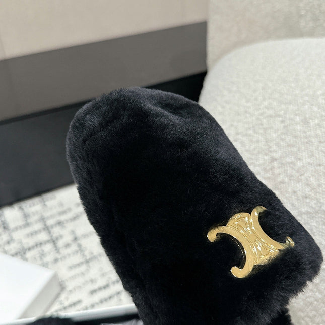 SLIPPER IN BLACK SHEARLING