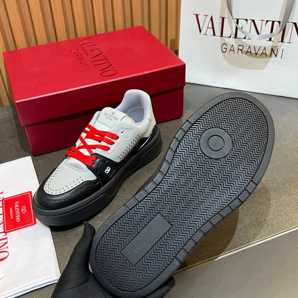 VALENTINO 26S ONESTUD SNEAKERS IN CREAM WHITE MIX BLACK CALFSKIN