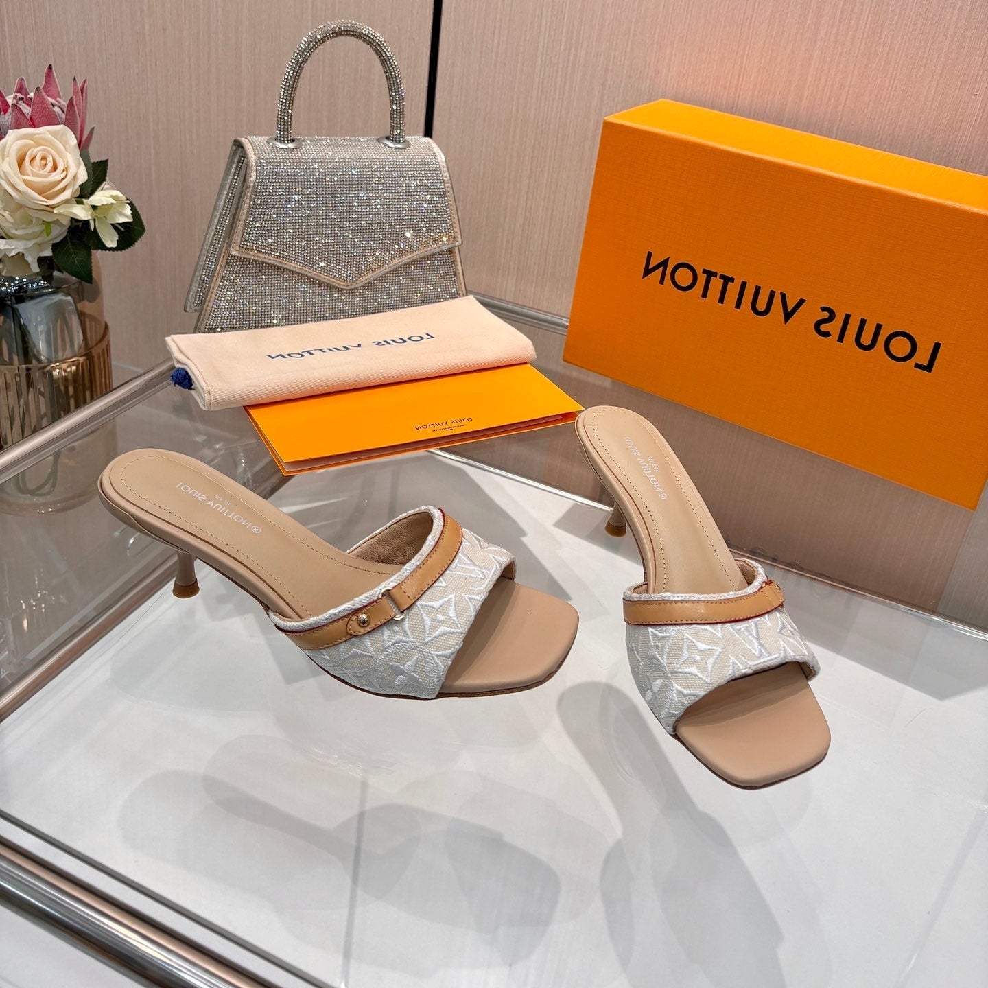 LV 26S HIGH-HEELED MULES 55 MM IN BEIGE CALFSKIN AND WHITE EMBROIDERED MONOGRAM CANVAS