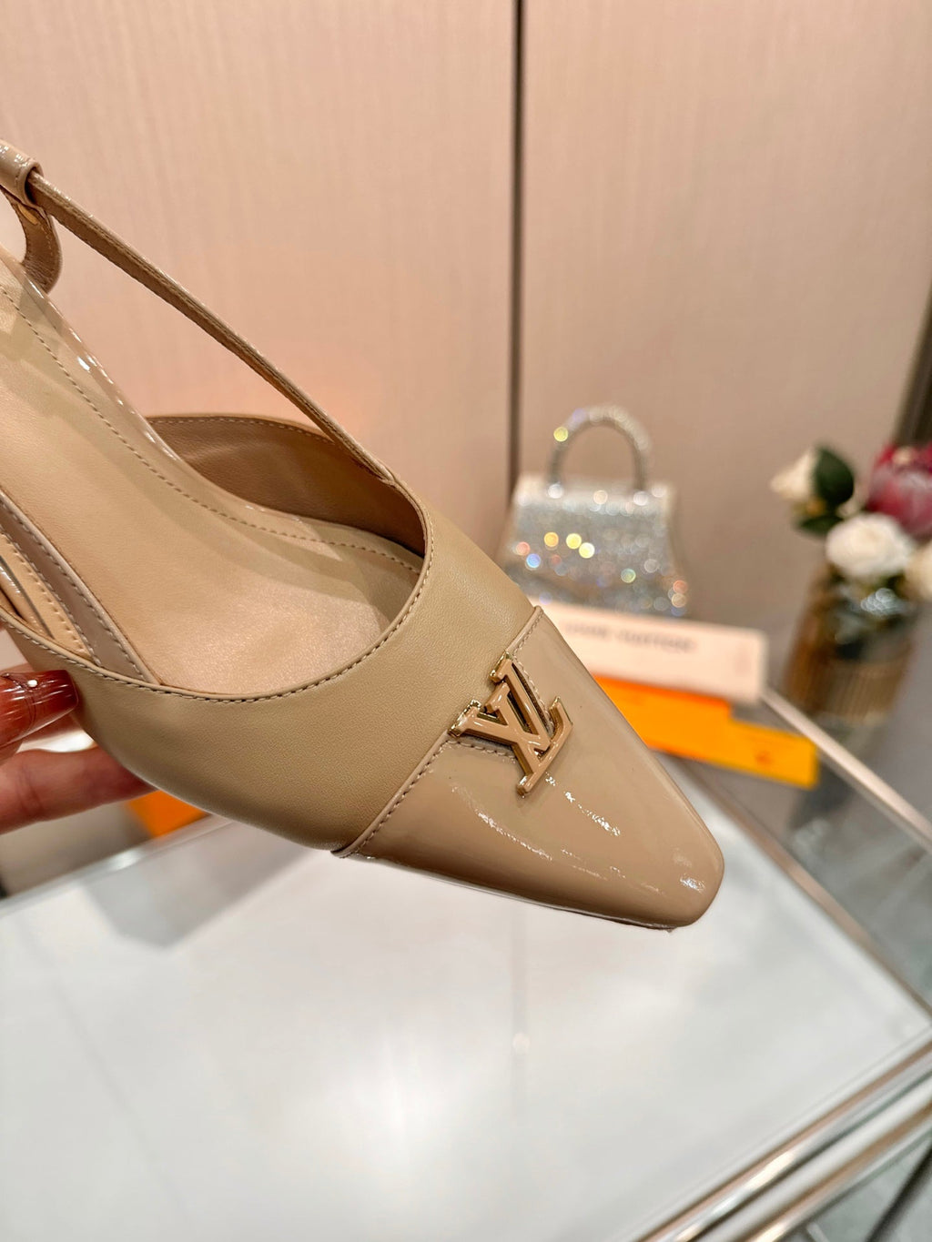LV 26S SLINGBACK PUMPS 55 MM IN BEIGE BROWN CALFSKIN