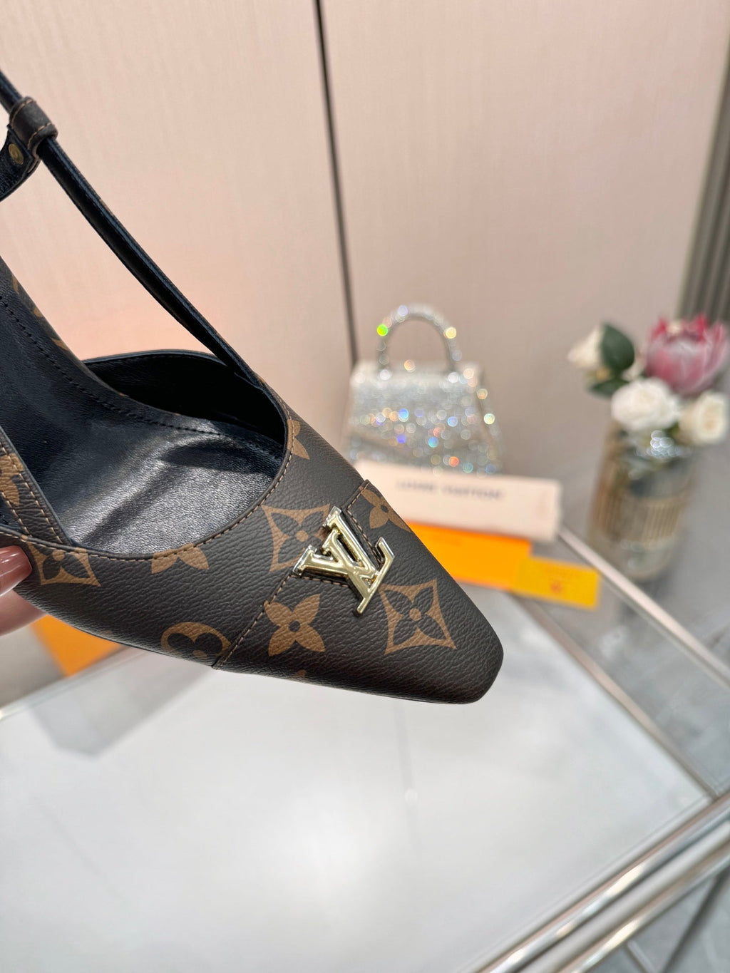 LV 26S SLINGBACK PUMPS 90 MM IN DARK BROWN COATED CANVAS