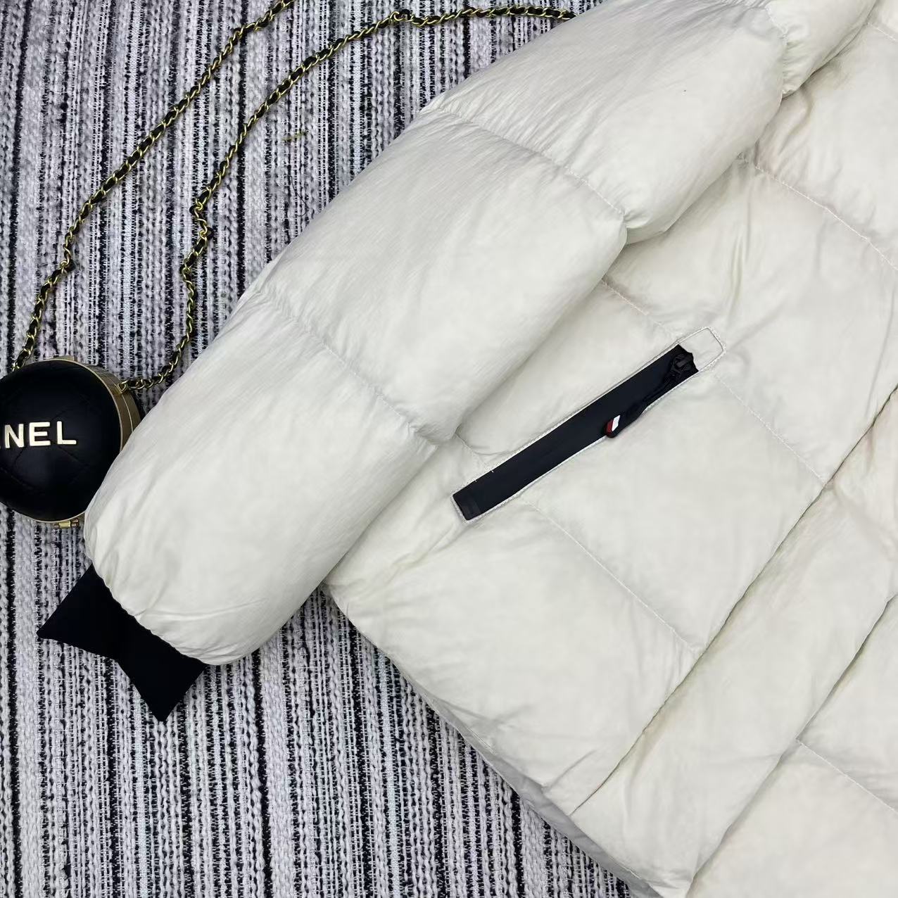 MONCLER 25S PUFFER JACKET 291