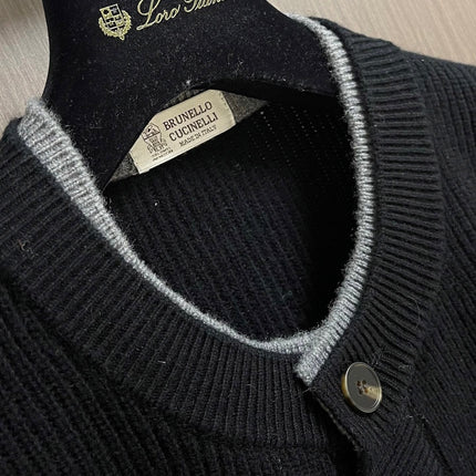 LORO PIANA 26S CREW-NECK KNIT CARDIGAN 907