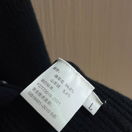 LORO PIANA 26S CREW-NECK KNIT CARDIGAN 907
