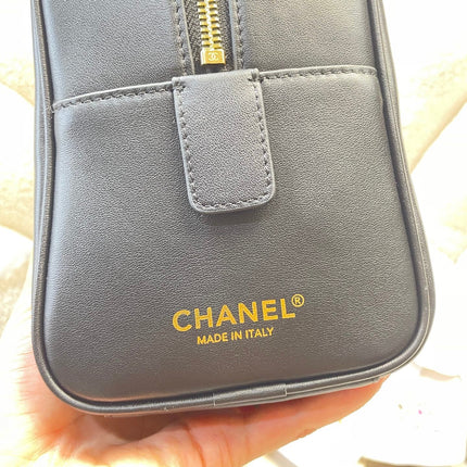 CHANEL 26S TOP HANDLE BAG MEDIUM 35 IN BLACK QUILTED CALFSKIN GOLD HARDWARE