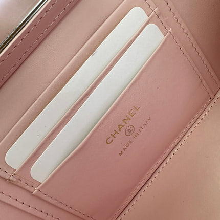 CHANEL 25S VANITY BAG 17 IN LIGHT PINK CAVIAR LEATHER WITH GOLD HARDWARE