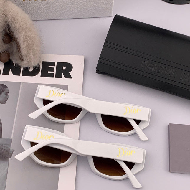 MONTAIGNE SUNGLASS D8620 IN WHITE ACETATE BROWN LENSES