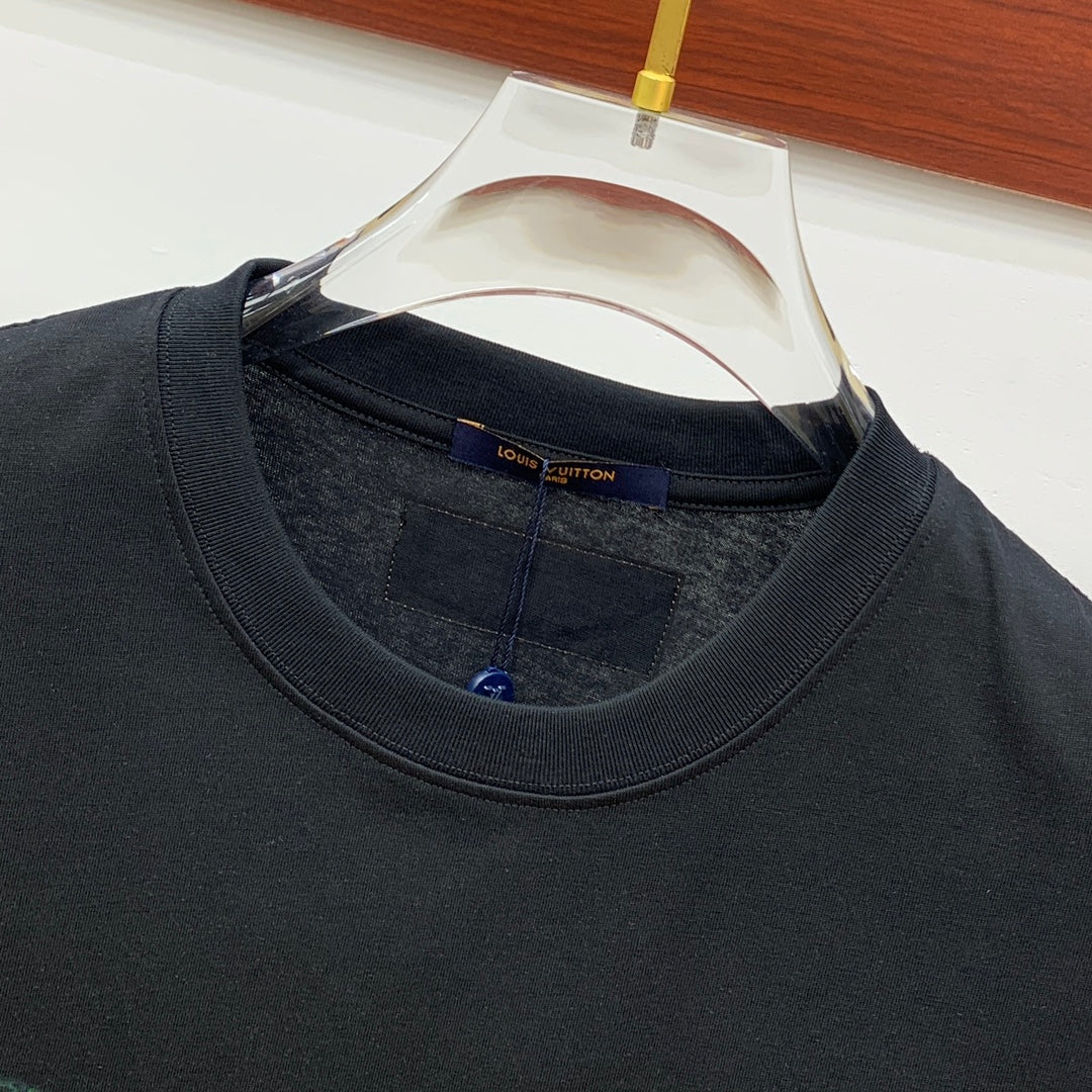 LV T-SHIRT STYLIZED LOGO IN BLACK COTTON 238875