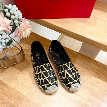 VALENTINO 26S SLIP ON SHOES IN BLACK AND YELLOW RAFFIA