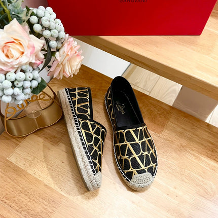 VALENTINO 26S SLIP ON SHOES IN BLACK AND YELLOW RAFFIA