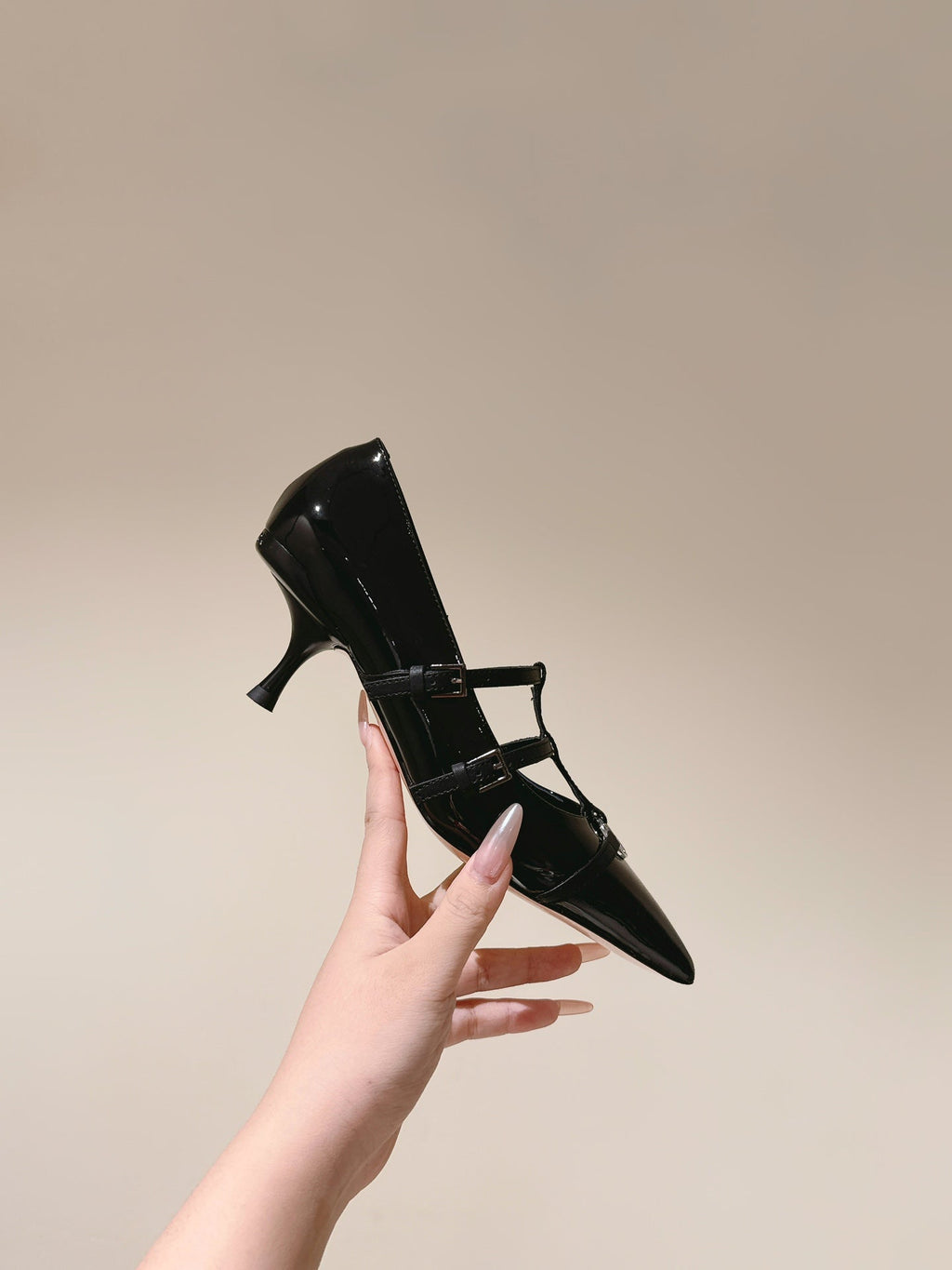 HIGH PUMP 45MM IN BLACK CALFSKIN WITH BLACK STRAPS