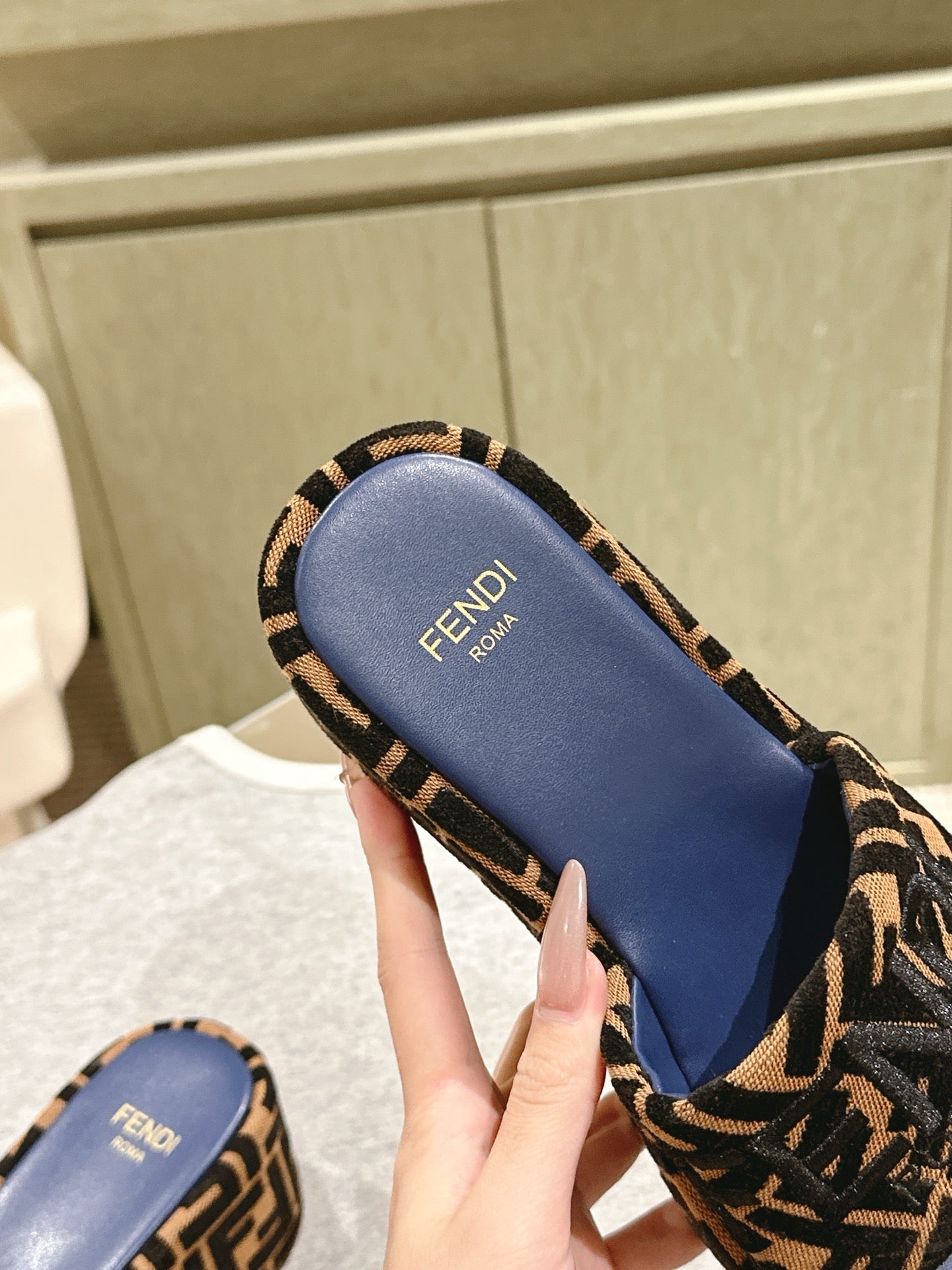 FENDI 26S PLATFORM SANDALS IN BROWN AND BLACK FABRIC