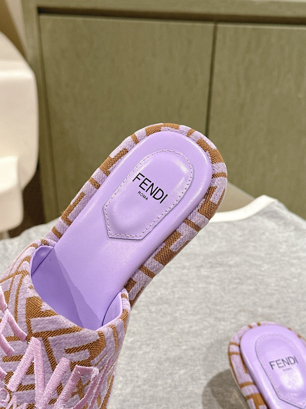 FENDI 26S HIGH SANDALS IN BROWN AND PURPLE FABRIC