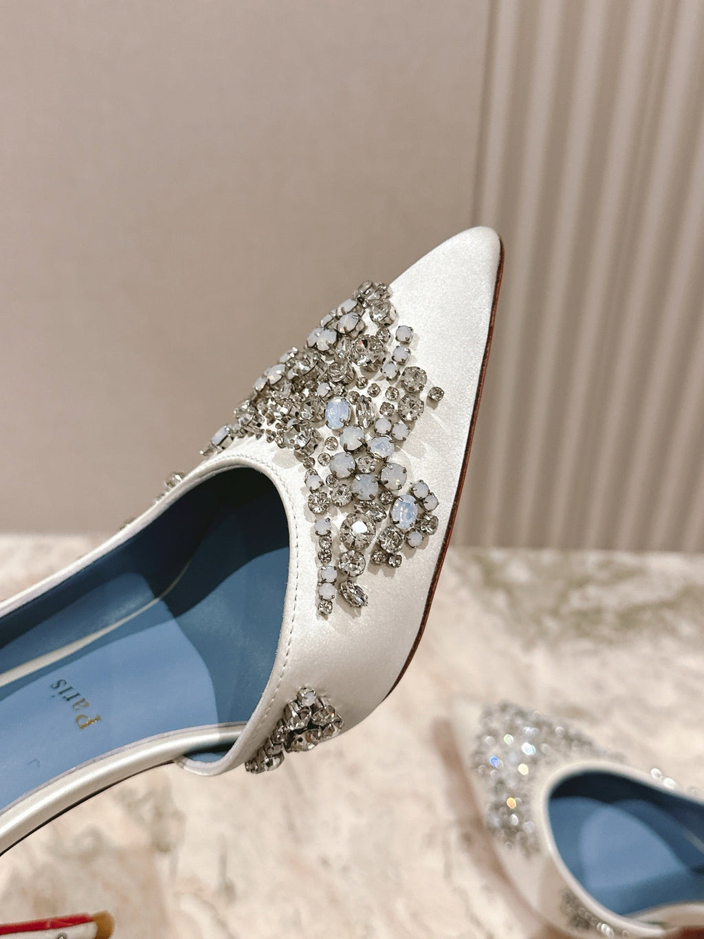 STUDDED RHINESTONE IRIZA PUMPS 105MM IN WHITE SATIN