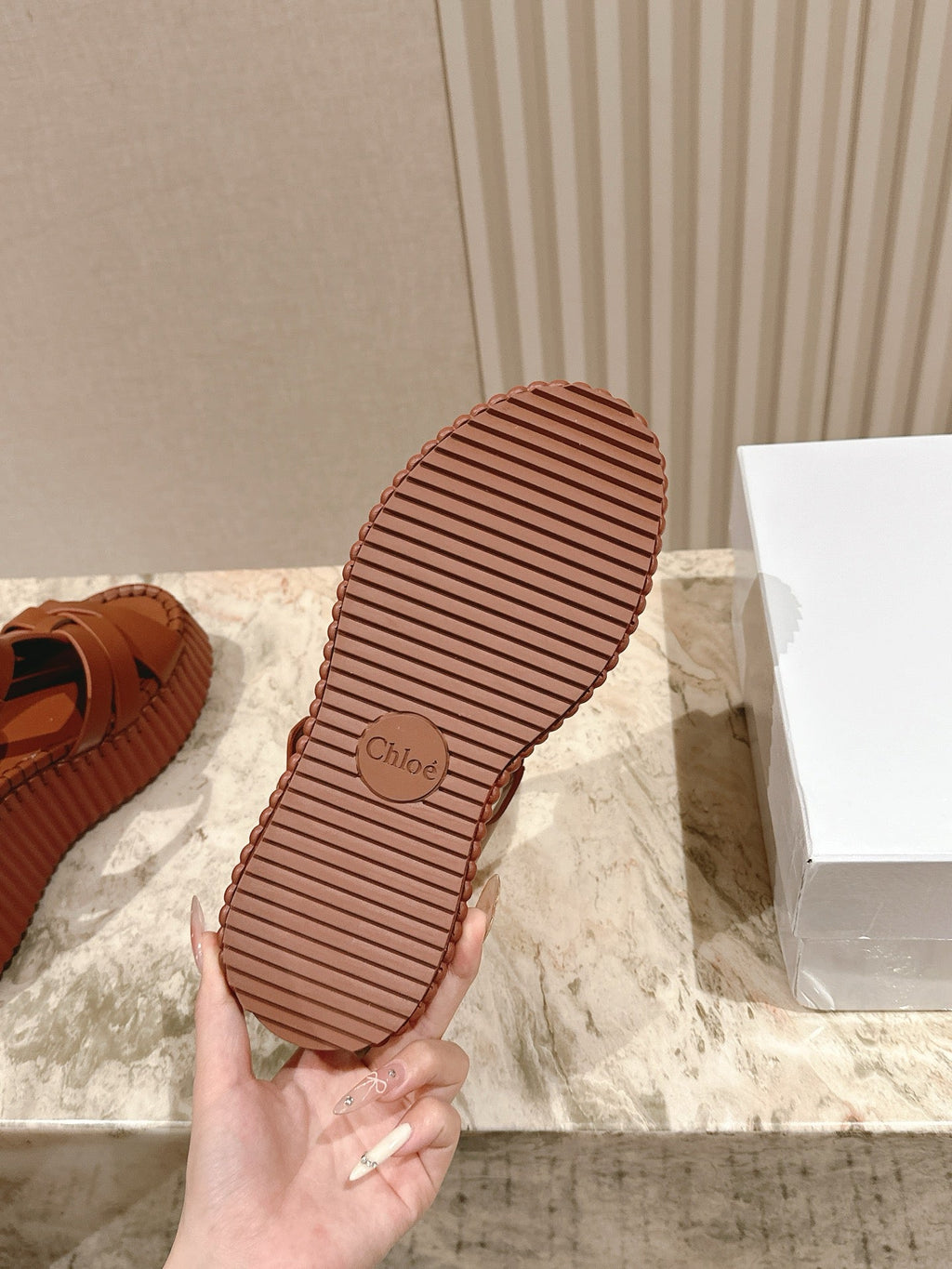 CHLOÉ 26S HIGH-HEELED SANDALS IN BROWN LAMBSKIN