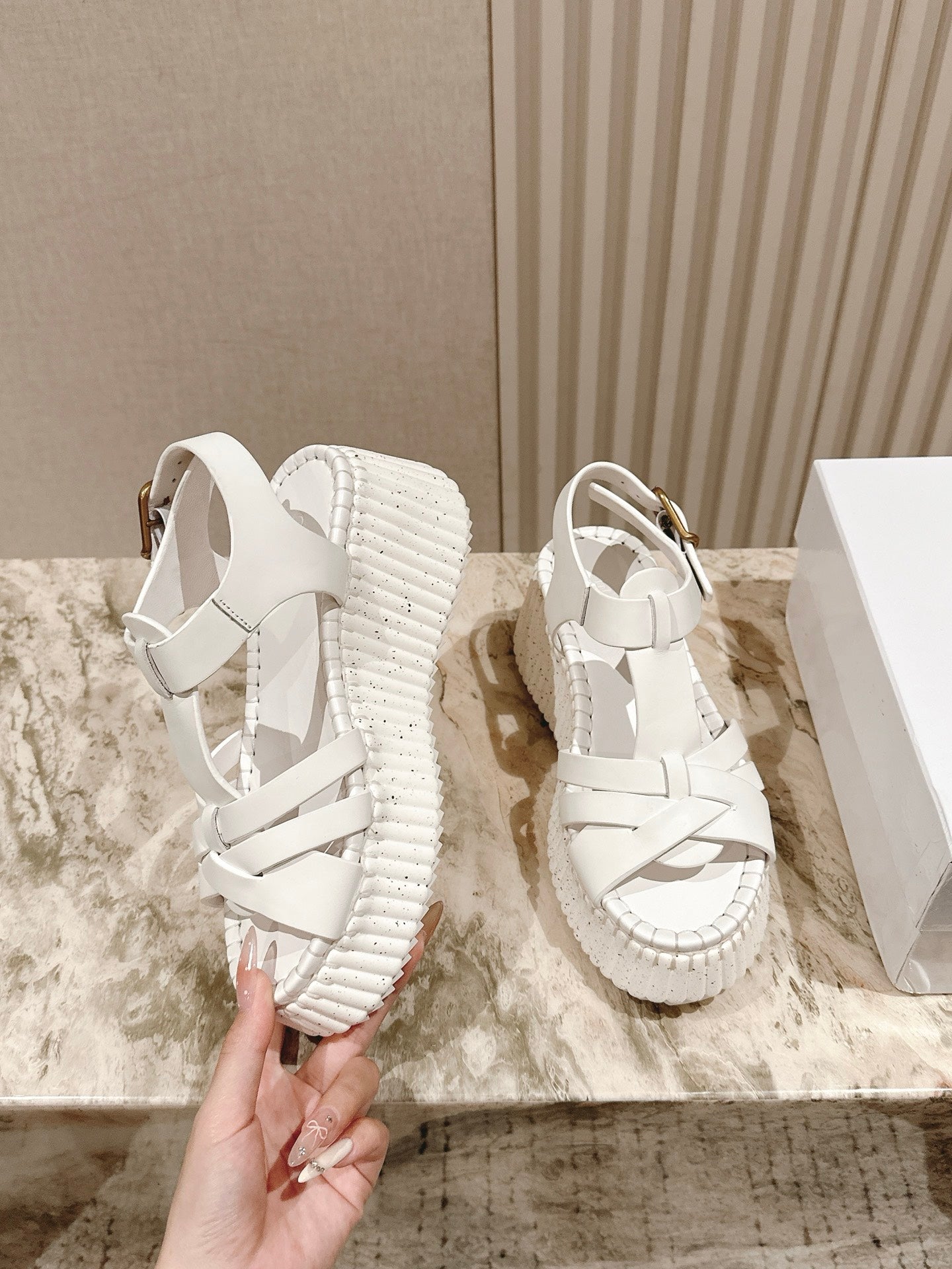 CHLOÉ 26S HIGH-HEELED SANDALS IN WHITE LAMBSKIN