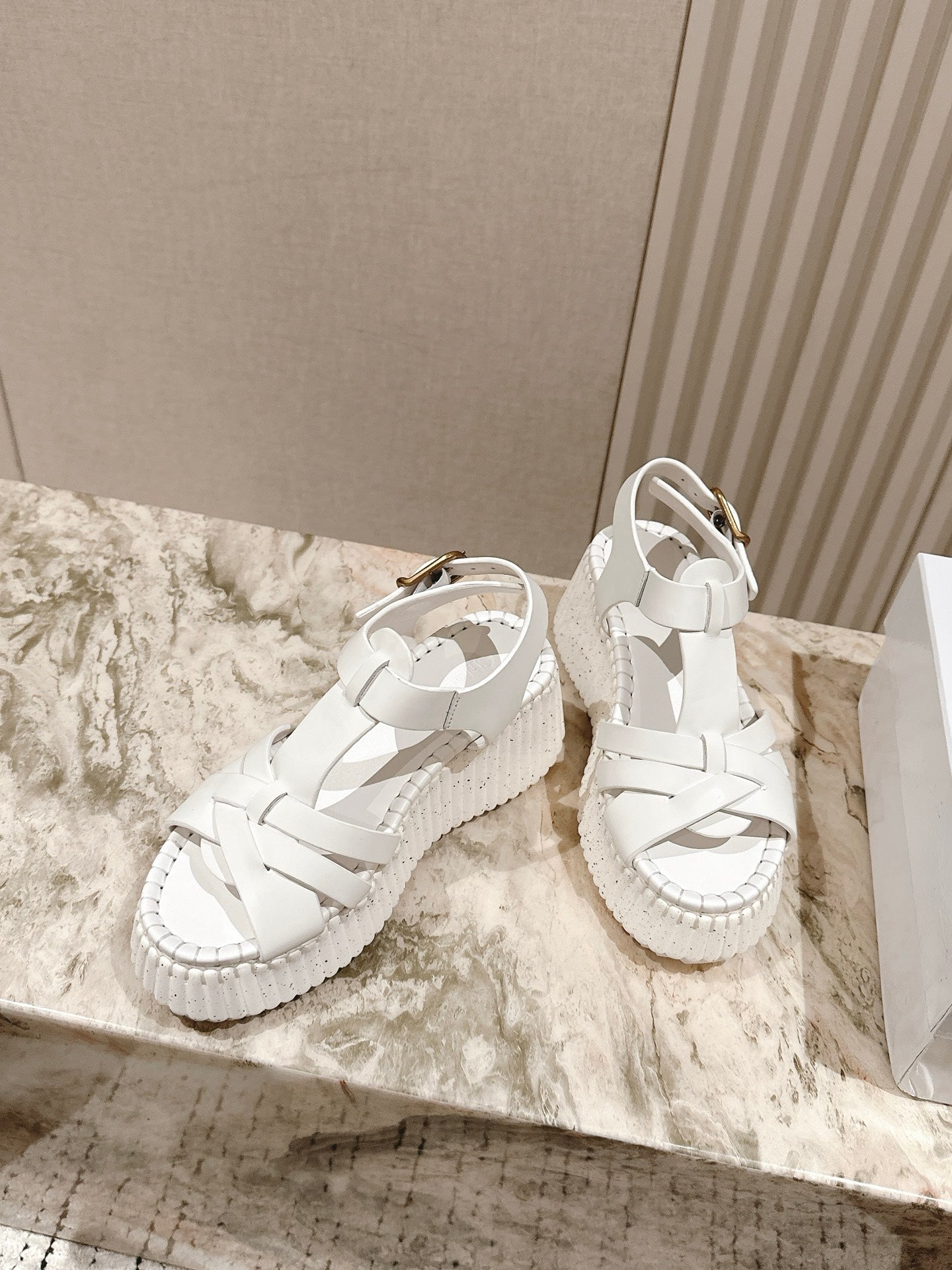 CHLOÉ 26S HIGH-HEELED SANDALS IN WHITE LAMBSKIN