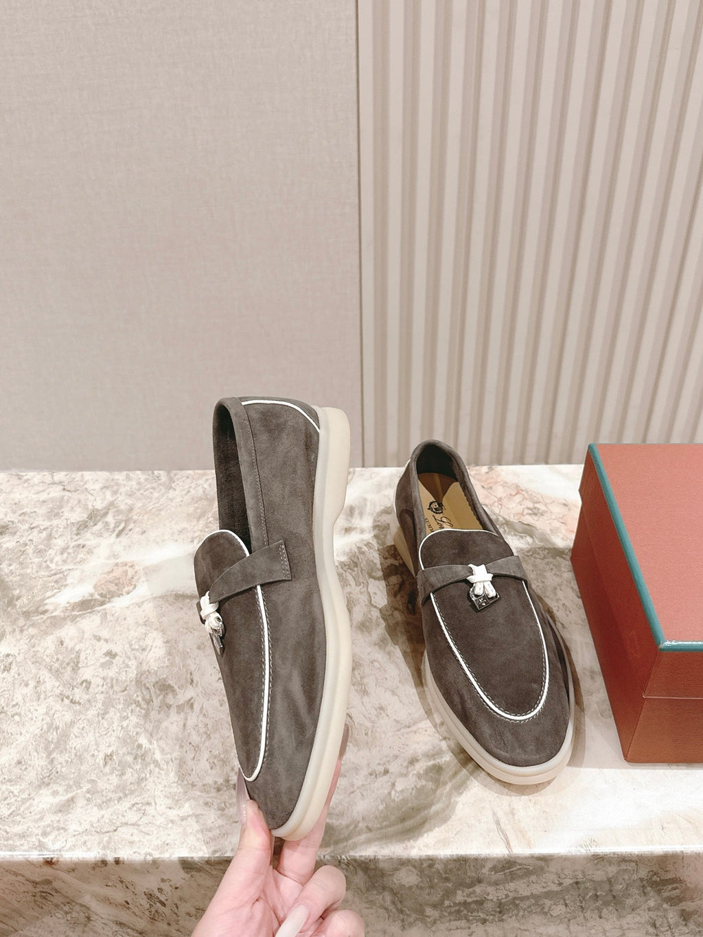 LP LOAFERS 25S IN ASH BROWN SUEDE WITH SILVER HARDWARE