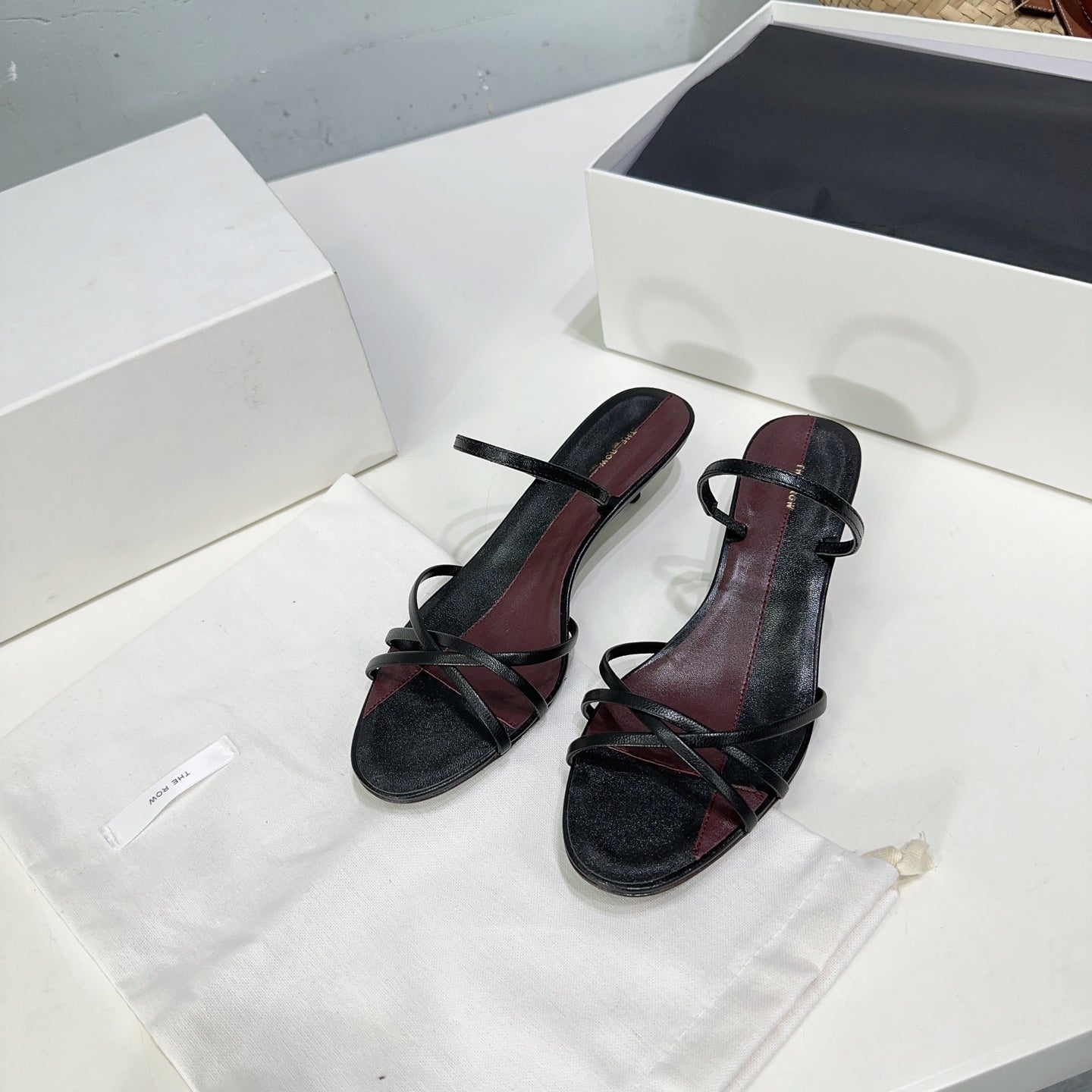 THE ROW 26S STRAPPY KITTEN HEEL SANDALS 30MM IN BLACK CALFSKIN