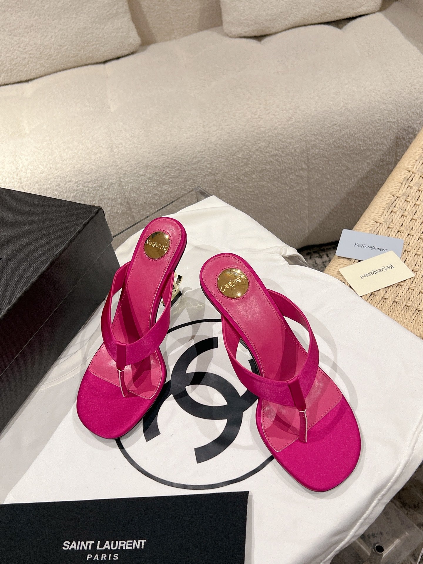 YSL 26S HEELED THONG SANDALS 85 MM IN DARK PINK SATIN