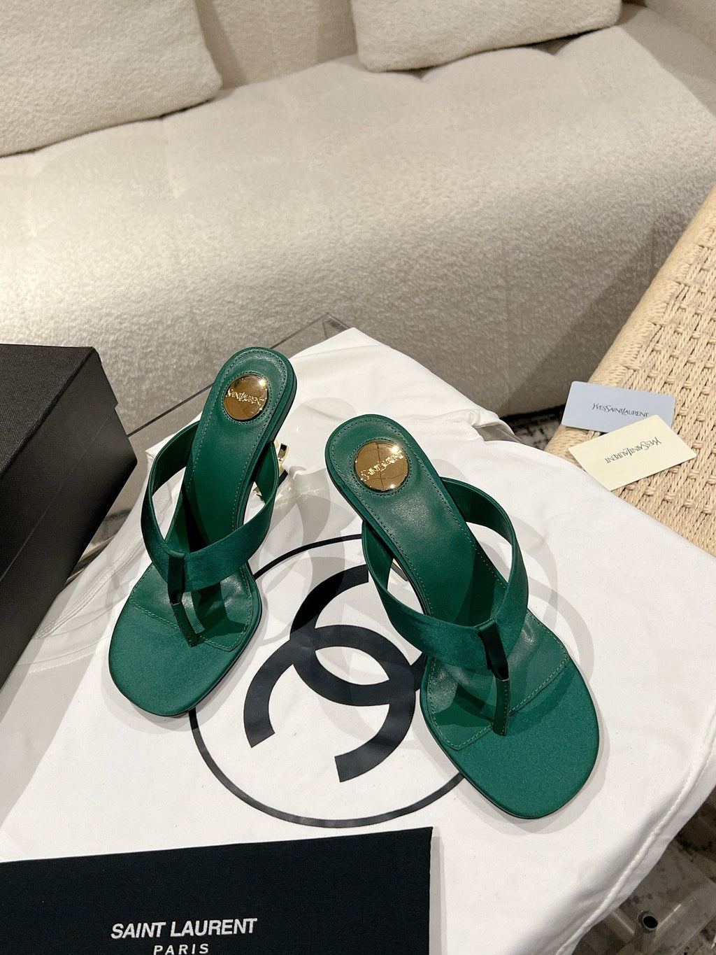 YSL 26S HEELED THONG SANDALS 85 MM IN DARK GREEN SATIN