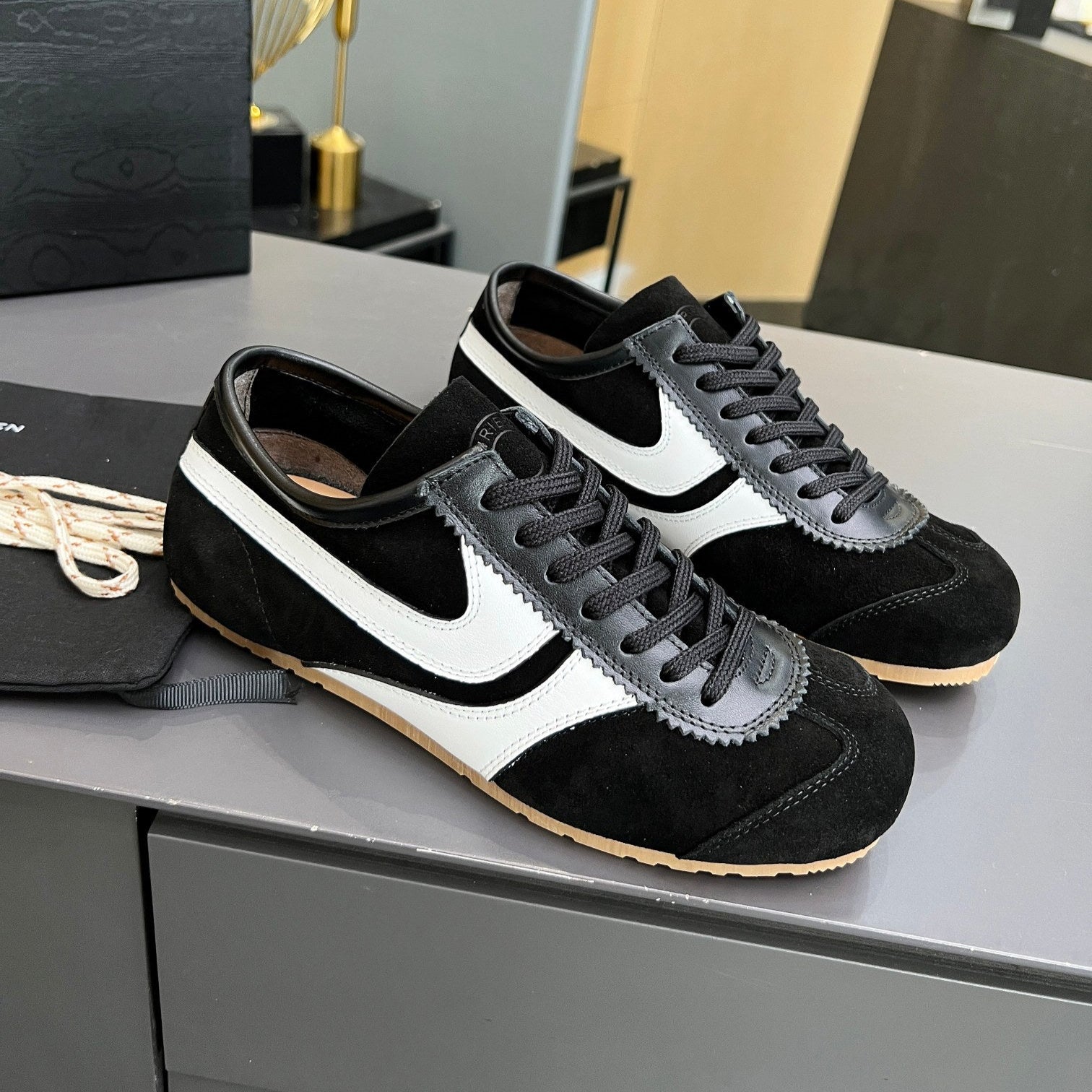 DRIES VAN NOTEN SNEAKER IN BLACK AND WHITE SUEDE