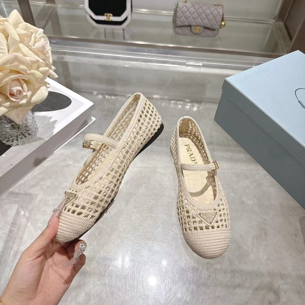PRADA 26S LOGO PLAQUE MARY JANE FLATS IN CREAM WHITE WOVEN FIBER