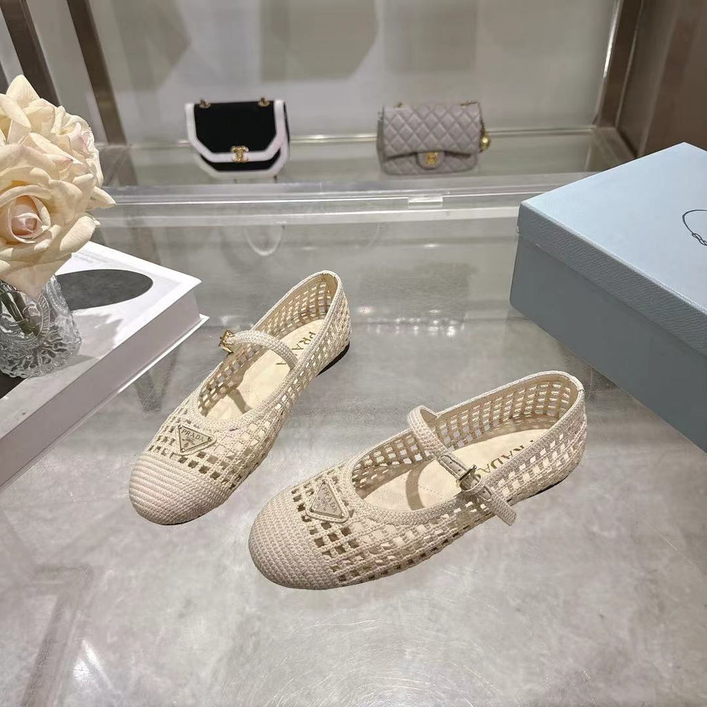 PRADA 26S LOGO PLAQUE MARY JANE FLATS IN CREAM WHITE WOVEN FIBER