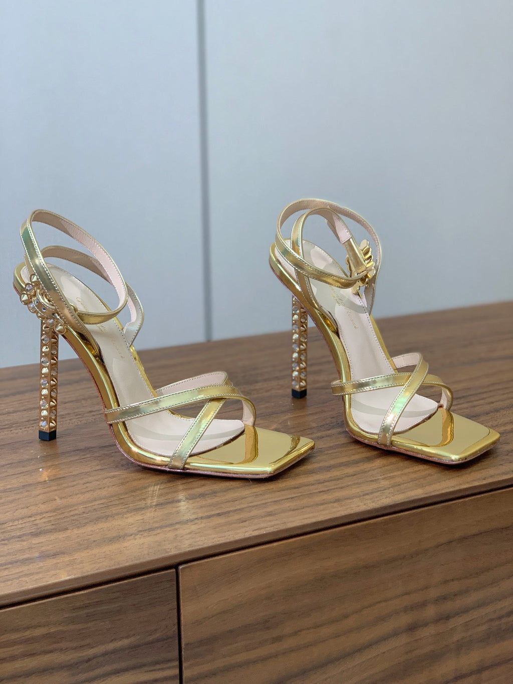 GIANVITO ROSSI 26S CRYSTAL HEELS 105 MM IN GOLD LAMBSKIN