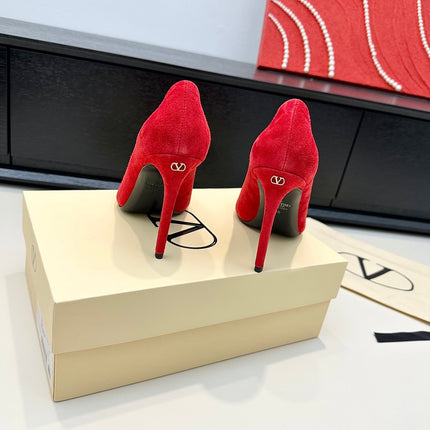 VALENTINO 26S PEEP-TOE HIGH HEELS 100 MM IN RED SUEDE