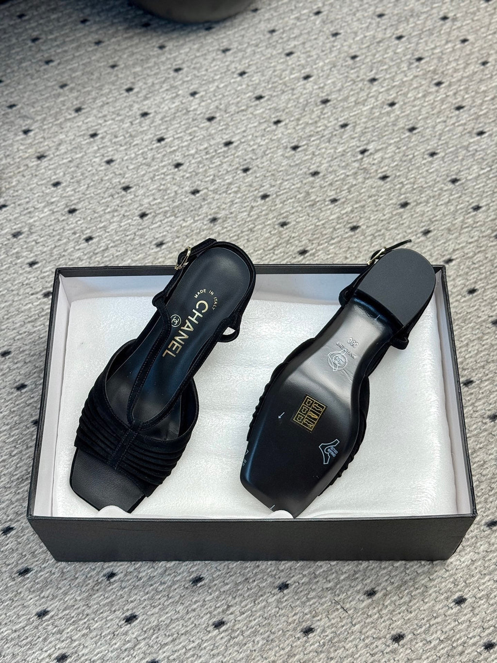 CC HIGH HEELS IN BLACK QUILTED SUEDE